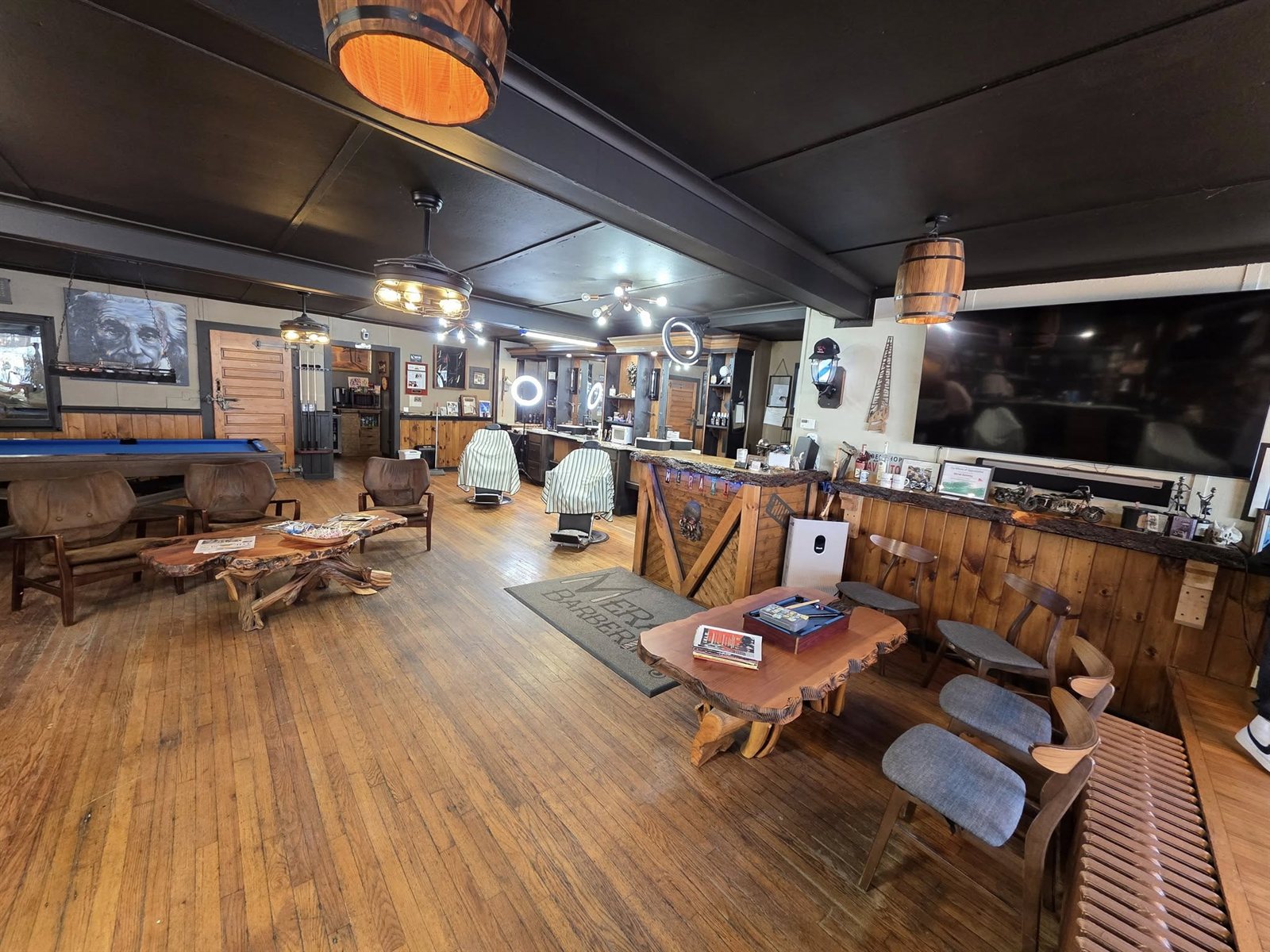 Front desk and seating